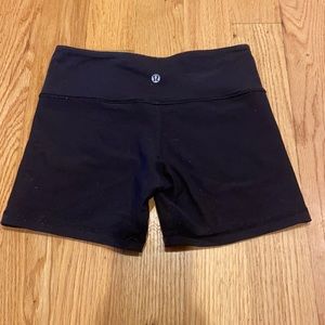 Lululemon Sz 4 Reversible Boogie Shorts